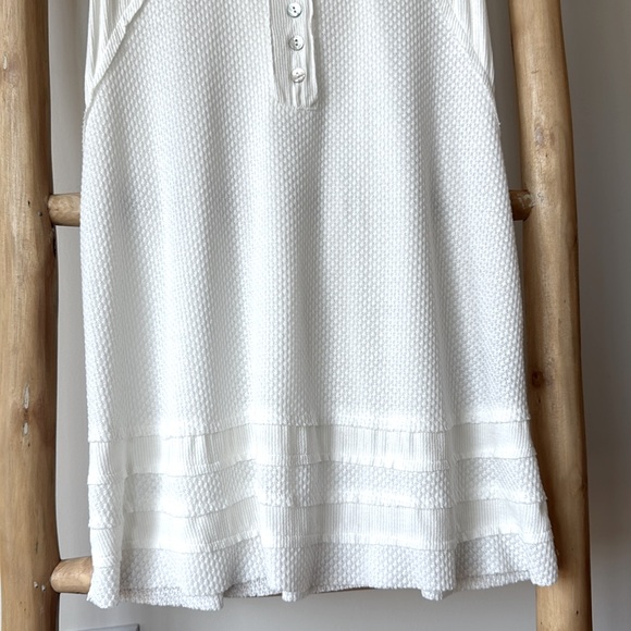 POL Off-White Racerback Soft Lace Strap Waffle Ribbed Button Top Tank Tunic M - Picture 3 of 7